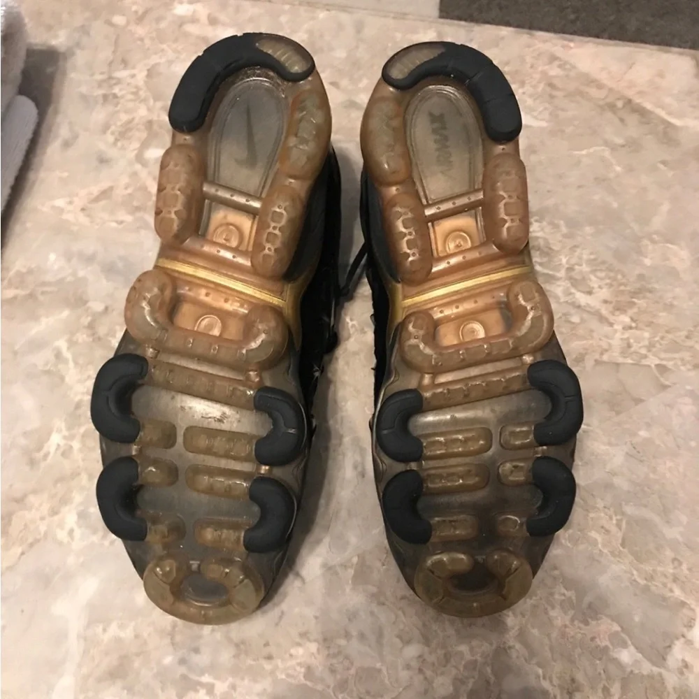 Nike ❌sold❌VaporMax Plus Black Mem’s shoes - Picture 2 of 6